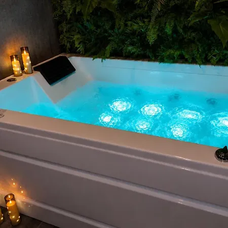 L'echappee Soleil Couchant Balneo Sauna Massage * Conches-en-Ouche